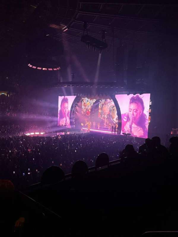 Kia Forum, section: 109, row: 6, seat: 5