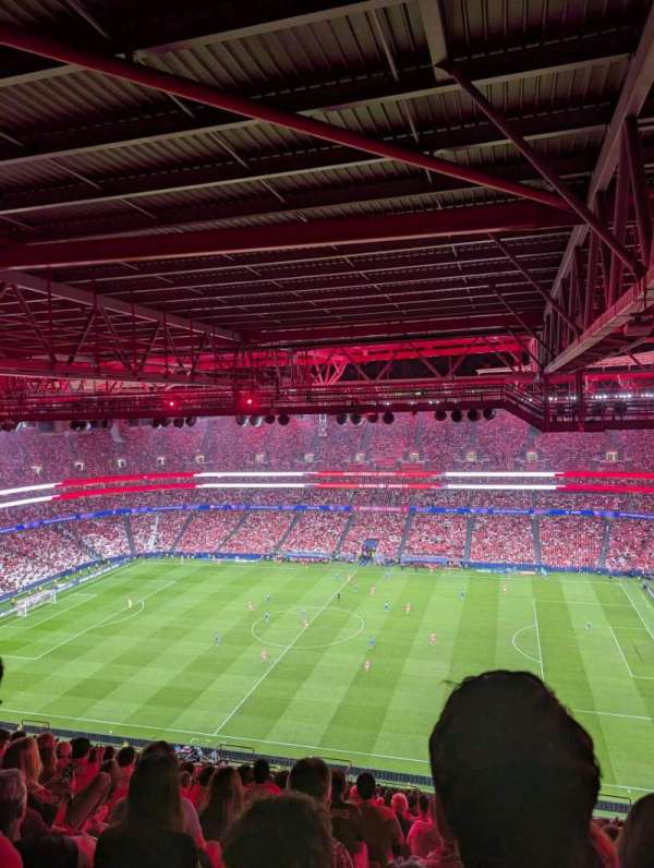 Estádio da Luz, section: 25, row: AL, seat: 17