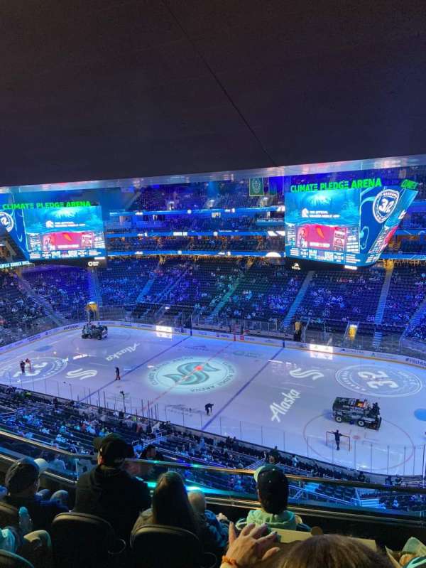 Climate Pledge Arena, section: 212, row: D, seat: 2