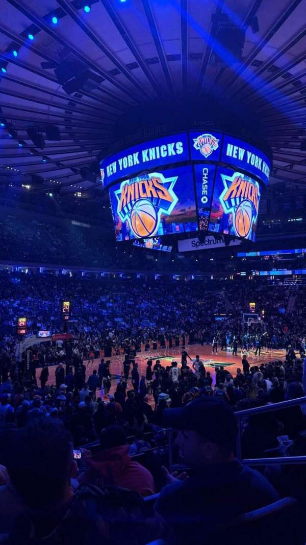 Madison Square Garden, section: 104, row: 10, seat: 15