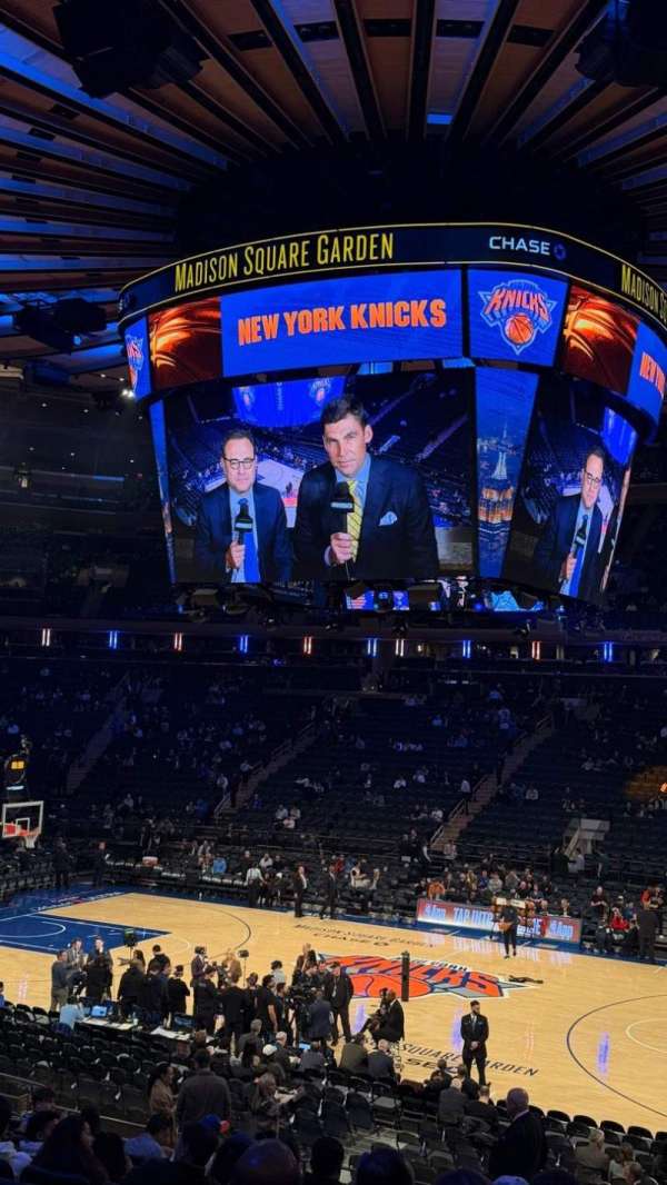 Madison Square Garden, section: 118, row: 18, seat: 14