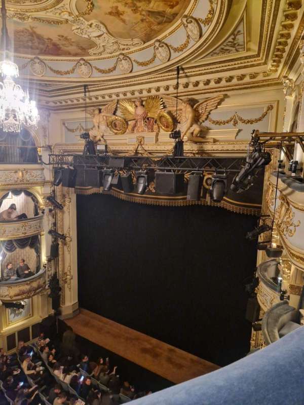 Wyndham's Theatre, section: Grand Circle, row: A, seat: 2