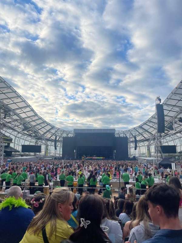 Aviva Stadium, section: 114, row: Q, seat: 16