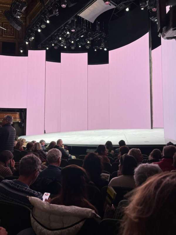 Nederlander Theatre, section: Orchestra R, row: H, seat: 18