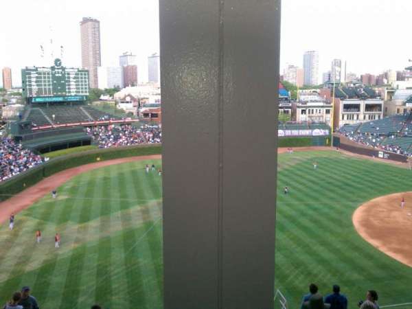 Wrigley Field, section: 405L, row: 2, seat: 17