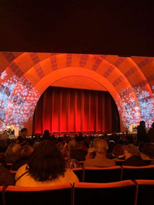 Radio City Music Hall, section: Orchestra 6, row: Q, seat: 610