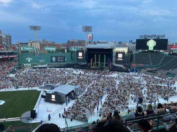 Fenway Park, section: Pavilion Box 9, row: D, seat: 20