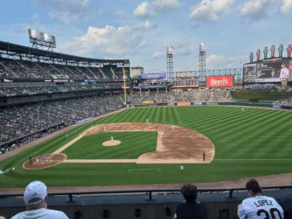 Rate Field, section: 324, row: 4, seat: 11