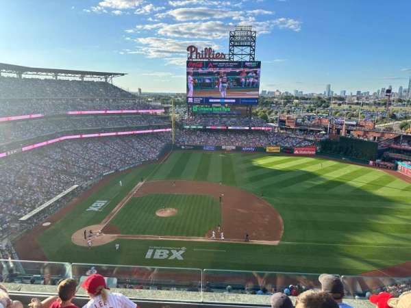 Citizens Bank Park, section: 415, row: 4, seat: 9