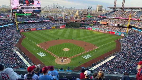 Citizens Bank Park, section: 420, row: 6, seat: 9