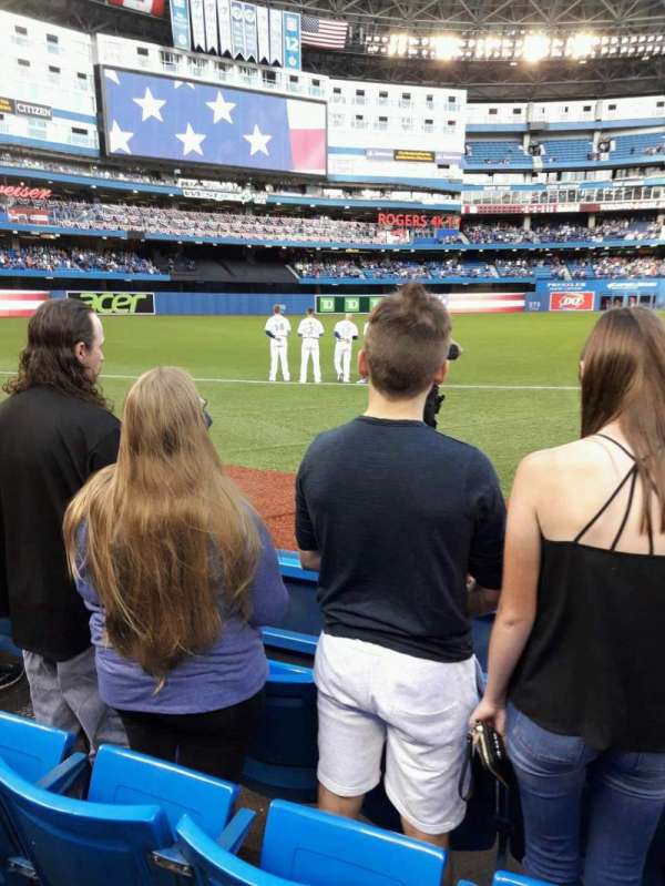Rogers Centre, section: 129R, row: 4, seat: 4