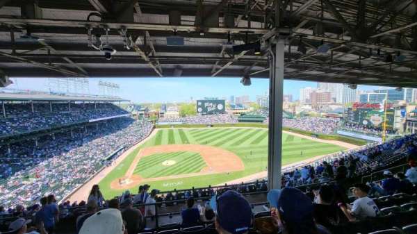 Wrigley Field, section: 423R, row: 6, seat: 7