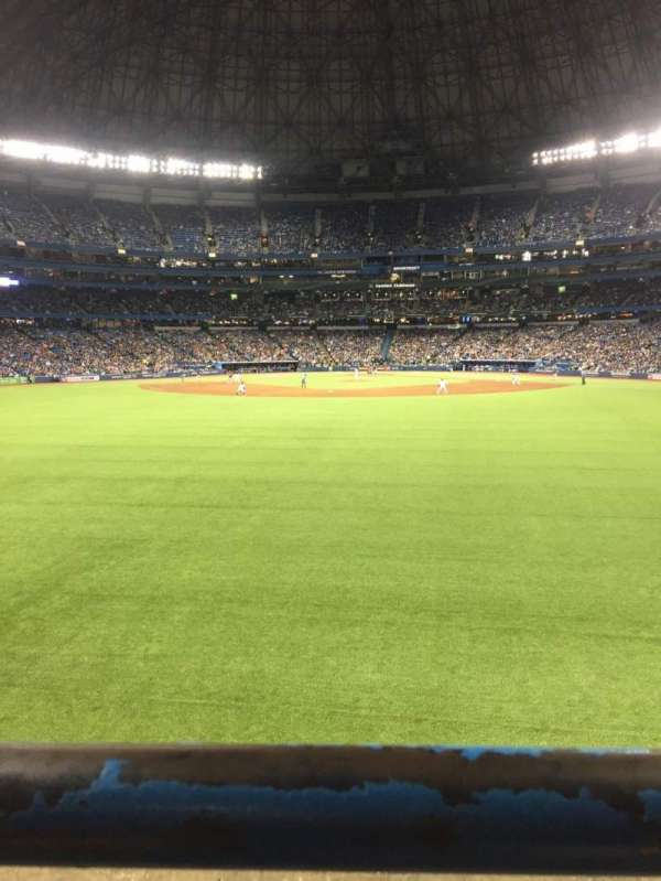 Rogers Centre, section: 142R, row: 1, seat: 5