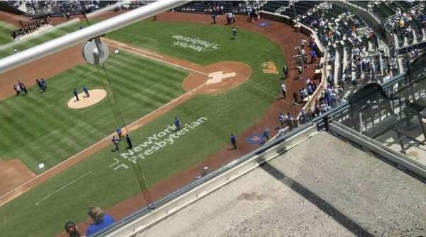 Citi Field, section: 511, row: 1, seat: 2