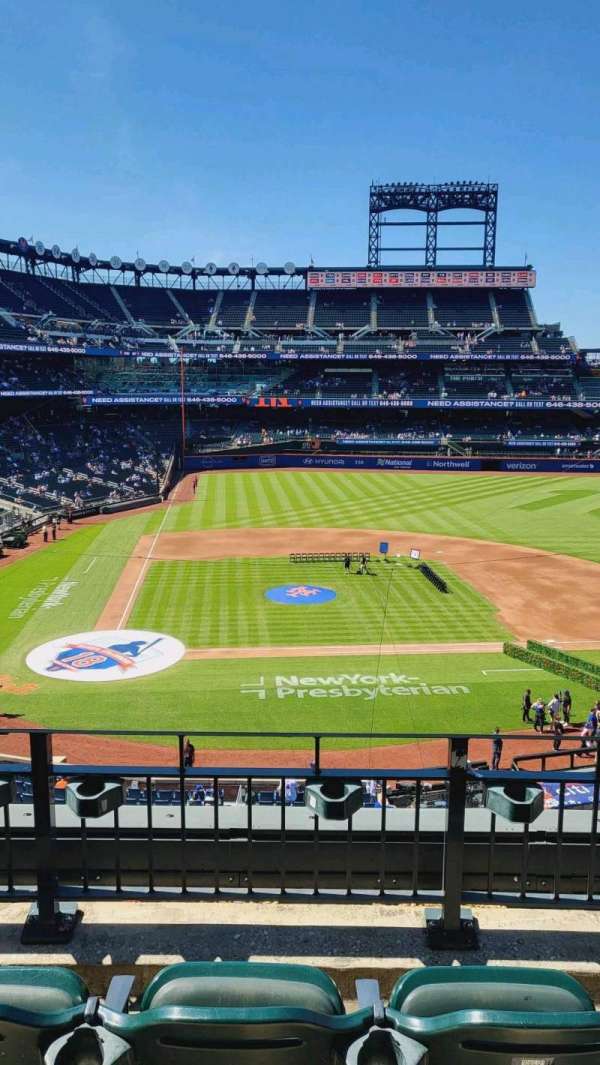 Citi Field, section: 314, row: 3, seat: 10
