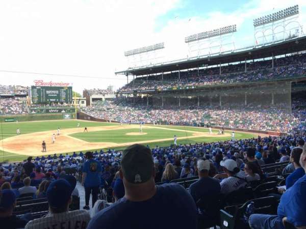Wrigley Field, section: 209, row: 6, seat: 21