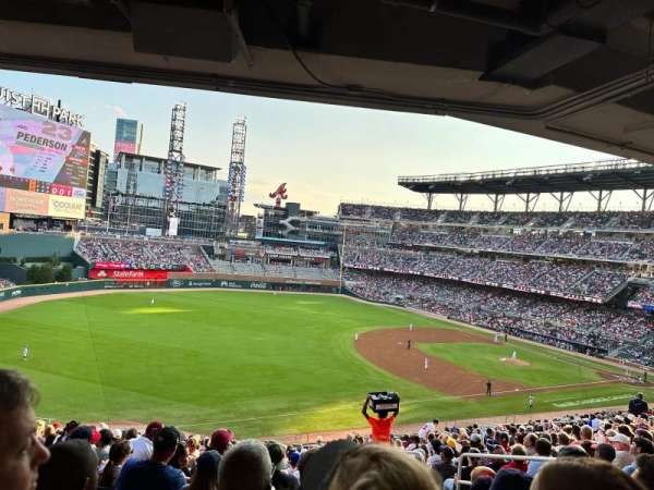 Truist Park, section: 240, row: 19, seat: 5