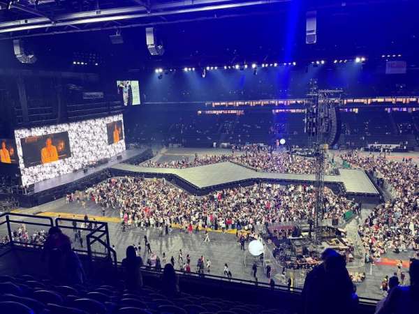 Paris La Défense Arena, section: 404, row: 50, seat: 35