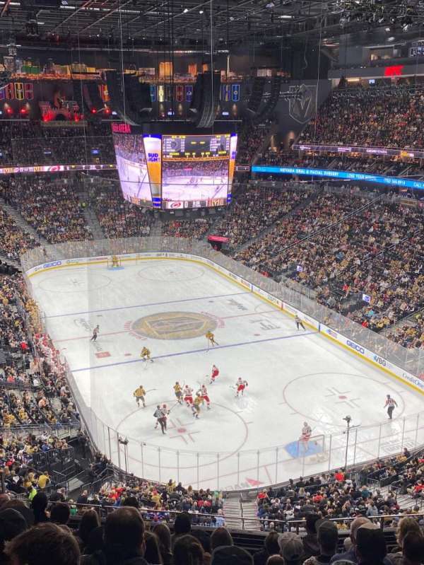 T-Mobile Arena, section: 212, row: H