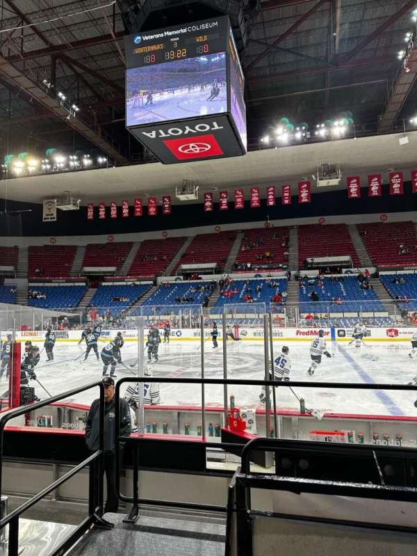 Veterans Memorial Coliseum, Portland, section: 118, row: B, seat: 15