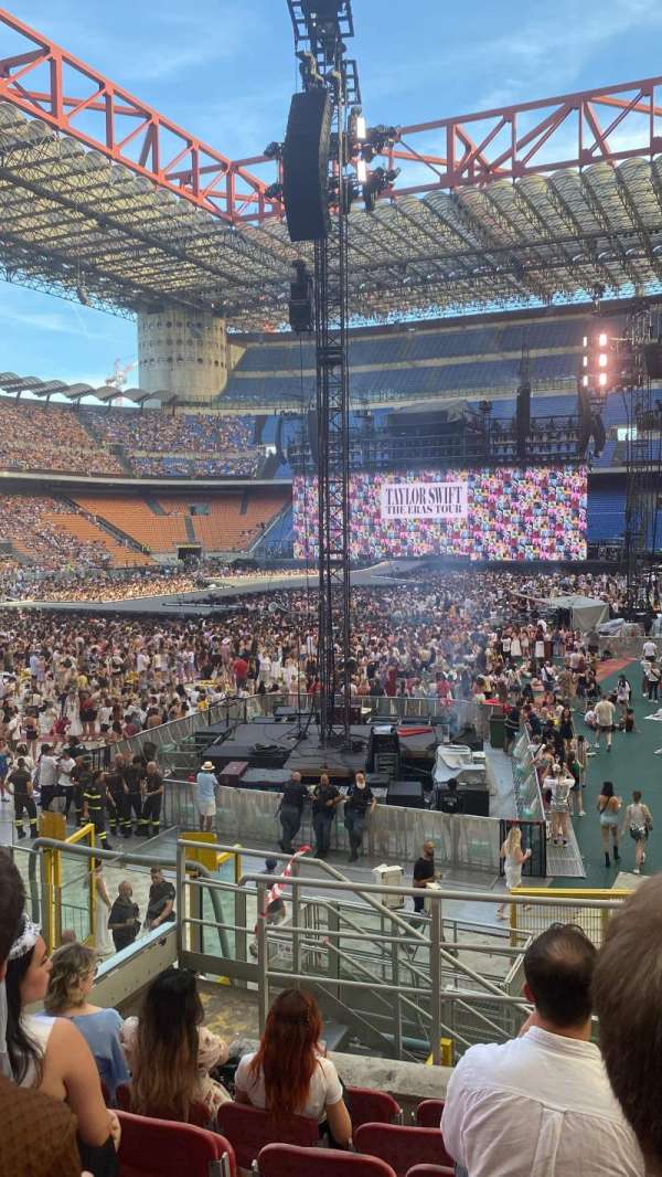 San Siro, section: k02, row: 8, seat: 17