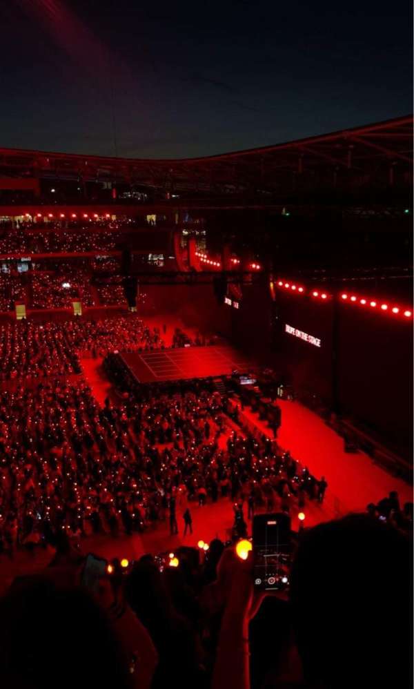 BMO Stadium, section: 210, row: T, seat: 18