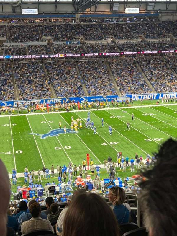 Ford Field, section: 206, row: 11, seat: 4