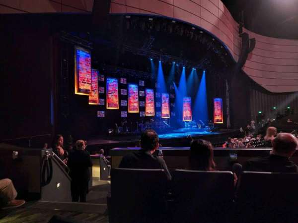Zappos Theater (Las Vegas), section: 104, row: D, seat: 19
