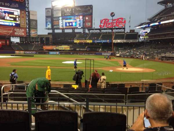 Citi Field, section: 18, row: 4, seat: 9
