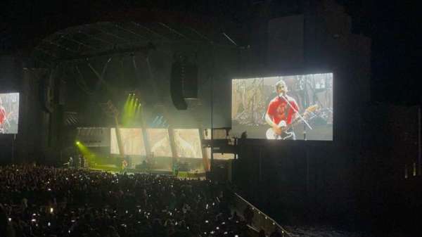 Jones Beach Theater, section: 101, row: m, seat: 12
