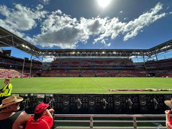 Suncorp Stadium, section: 321, row: 3, seat: 25