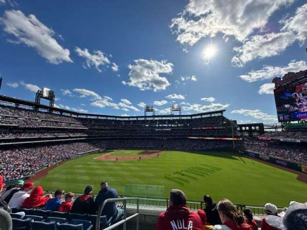 Citizens Bank Park, section: 201, row: 5, seat: 25