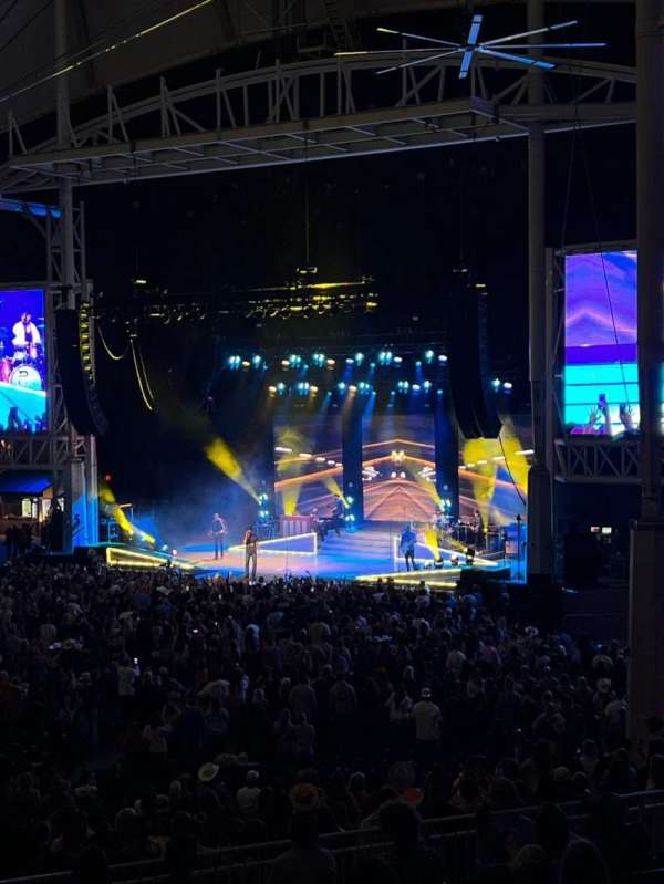 Hartford Healthcare Amphitheatre, section: 302, row: MMM, seat: 18