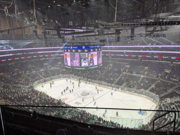 Crypto.com Arena, section: 332, row: 6, seat: 5