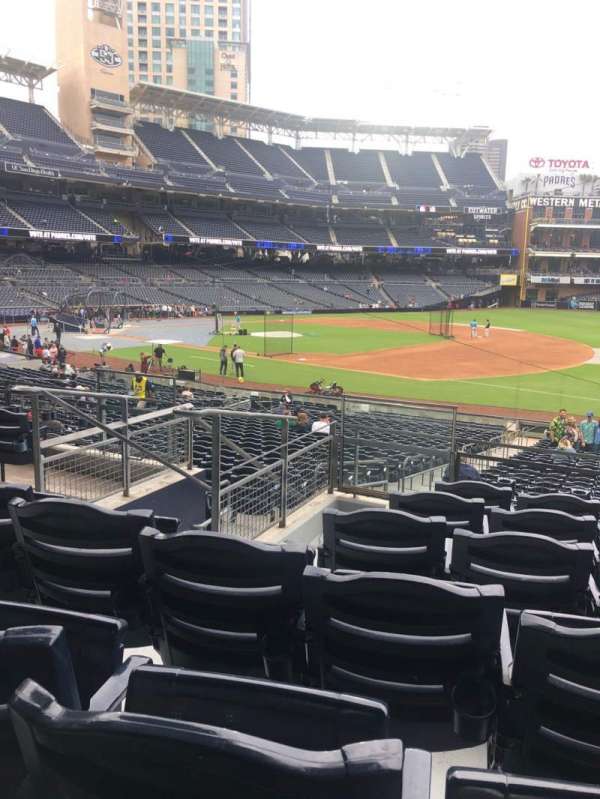 Petco Park, section: 115, row: 32, seat: 5