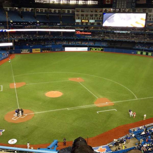 Rogers Centre, section: 521, row: 4, seat: 7