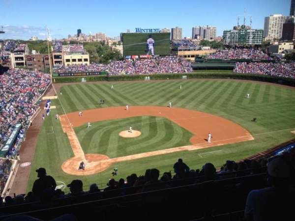 Wrigley Field, section: 421R, row: 3, seat: 9