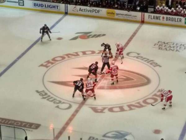 Honda Center, section: 432, row: M, seat: 6
