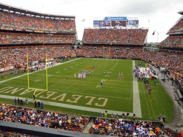Huntington Bank Field, section: 349, row: 1, seat: 7