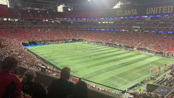 Mercedes-Benz Stadium, section: 204, row: 3, seat: 4