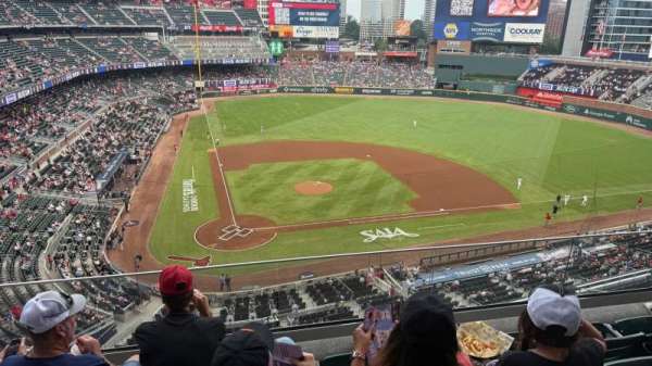 Truist Park, section: 323, row: 4, seat: 14