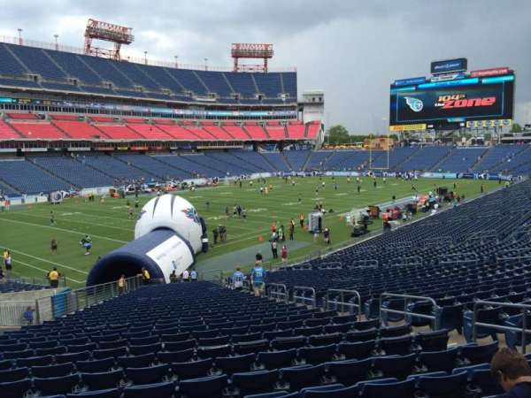 Nissan Stadium, section: 141, row: LL, seat: 8