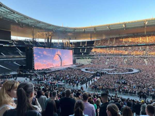 Stade de France, section: T3, row: 33, seat: 24