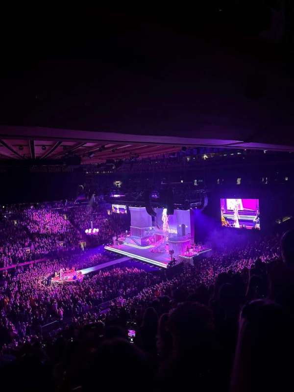 Madison Square Garden, section: 210, row: 10, seat: 2