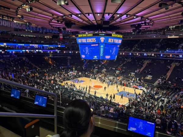 Madison Square Garden, section: 214, row: 3, seat: 1