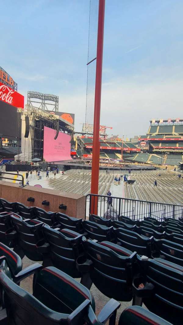 Citi Field, section: 131, row: 27, seat: 5