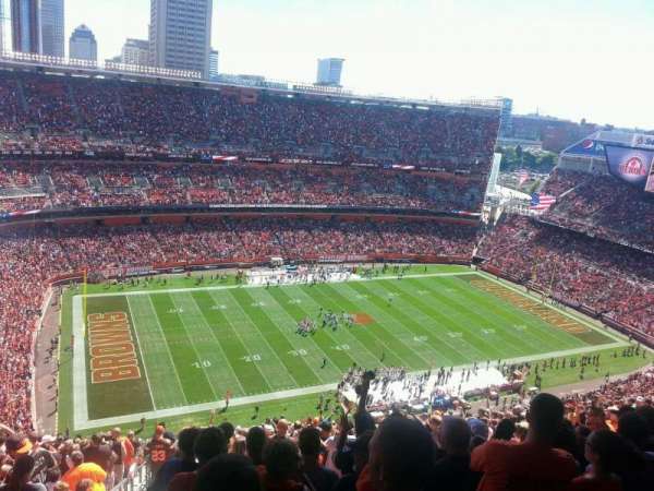 Huntington Bank Field, section: 530, row: 31, seat: 1