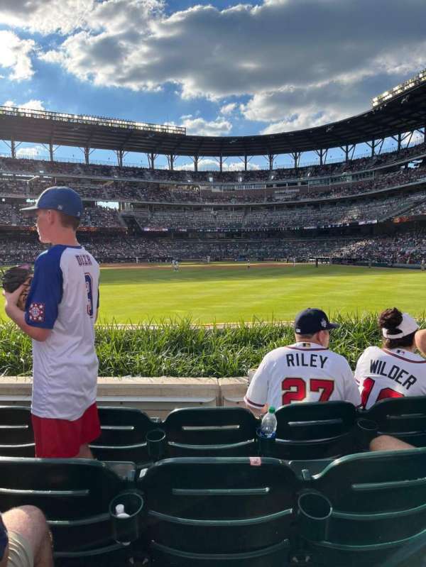 Truist Park, section: 148, row: 4, seat: 12