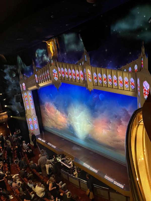 Prince of Wales Theatre, section: Loge 2, seat: 4