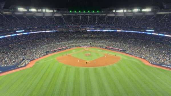 Rogers Centre, section: Toronto Marriott City Centre, row: 454